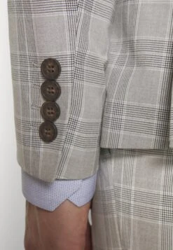 Peak Suit Set - Suit - Grey -Stock X d2cc14b6b28c4354b7f87a4b8cbb9b53