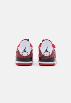 Air Jordan Legacy 312 - Trainers - White/Black/Gym Red -Stock X d337c3e0ab4a4cac966fff0b4f43b014