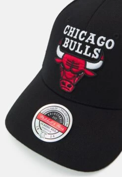 Mitchell & Ness Team Logo High Crown Panel Classic Snapback Chicago Bulls - Cap - Black -Stock X d369ca498d5941cfbff8a28052a5ccd5