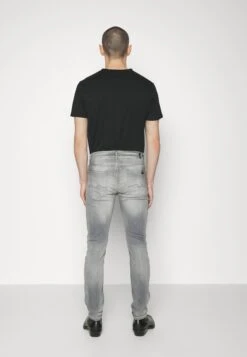 7 For All Mankind Paxtyn - Jeans Skinny Fit - Grey -Stock X d3da5efdab2c40f7a21a1bd1110c93a0