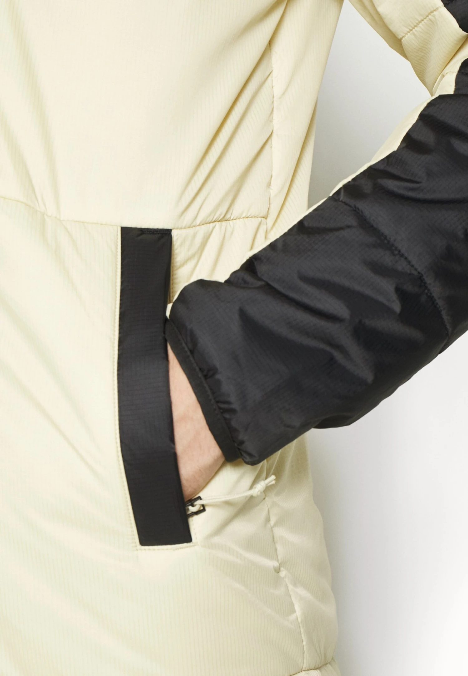 The North Face Himalayan Light Unisex - Light Jacket - Gravel 9 The North Face Himalayan Light Unisex - Light Jacket - Gravel - Image 7