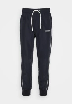 Armani Exchange Pantaloni - Tracksuit Bottoms - Deep Navy -Stock X d4e105442e3d442f88bf2a7413a0dc7d