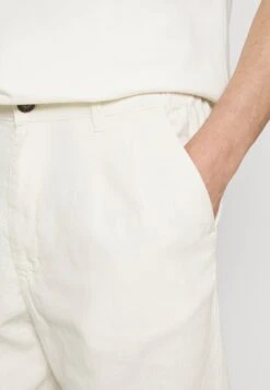 Redefined Rebel Rremir Pants - Chinos - Pristine -Stock X d54f73ea43b4402a9e925561ba6628a4