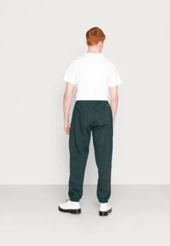 PRIMITIVE Reboot Pant - Tracksuit Bottoms - Green -Stock X d57dfe4ad832407ba504e27ad7fb6474
