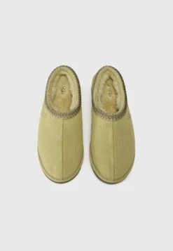 Ugg TASMAN II - Slippers - Muted Brass/magnolia Leaf -Stock X d5ebfbbc581444e28d9468dff15240cb