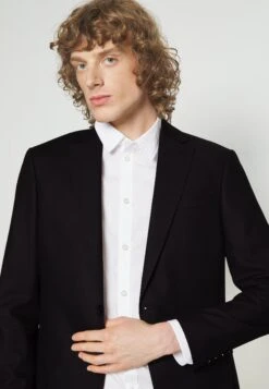 Aquila Set - Suit - Black -Stock X d612c8bcc54d41b091c2e7d837d247f7