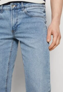 Redefined Rebel Copenhagen - Slim Fit Jeans - Light Blue 11 Redefined Rebel Copenhagen - Slim Fit Jeans - Light Blue -Stock X d61d5b6ae37c4c0e84bd11a4c117aa55