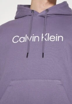 Calvin Klein Hero Logo Comfort Hoodie - Sweatshirt - Cadet 11 Calvin Klein Hero Logo Comfort Hoodie - Sweatshirt - Cadet -Stock X d78c2295bb76454eaebed5c0e6bff167