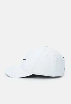 Tech - Cap - White/Black -Stock X d901b7cd0c004415879caa7cd1f889a9