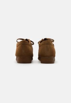 Clarks Originals WALLABEE - Lace-ups - Cola 24 Clarks Originals WALLABEE - Lace-ups - Cola -Stock X d90cc30dd7ee47698bc8df6cf7a9d532