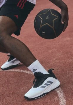 ADIDAS PERFORMANCE OWN THE GAME 3 - Basketball Shoes - Core Black/gold Metallic/solid Grey -Stock X d988041959da423794780179f4dcc345