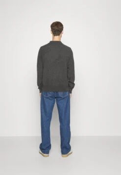 Men - Jumper - Graphite -Stock X da8c4dbd06fc455c972fab98b3be4c61