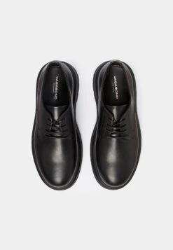 Vagabond Jeff - Lace-Ups - Black -Stock X dab03ba7f28c4992baea3d165ff0e193