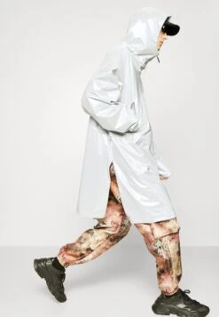 424 Long Anorak Unisex - Parka - Gray -Stock X dac8bec197c94b21be65bc32d7d769b8