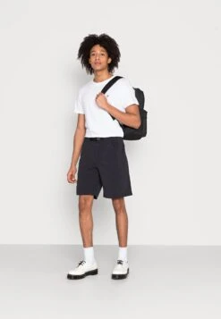 KAVU Big Eddy- Shorts - Black -Stock X daea2c5060b74b36b31408e67bdee30c