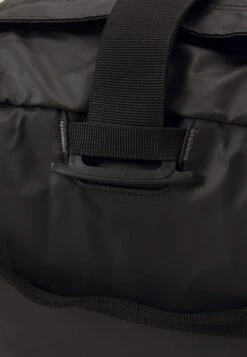 Columbia On The Go Duffle - Sports Bag - Black 11 Columbia On The Go Duffle - Sports Bag - Black -Stock X dc64f1e5bca248c4a24491b0c70edf3a