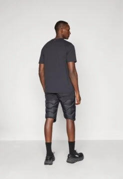 Peak Performance HELIUM SHORTS - Outdoor Shorts - Black -Stock X dccee41aa8744e05bf005db2a764ae27