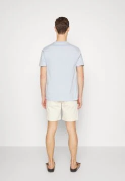 Les Deux Como - Shorts - Ivory 9 Les Deux Como - Shorts - Ivory -Stock X ddddbc2d2c5a452d99e9c13e689987e3