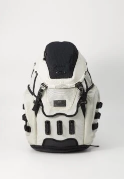 Oakley KITCHEN SINK UNISEX - Backpack - Army Green -Stock X de198a12a43b4947ae546b8b02ab170f