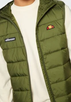 Ellesse Rolla - Waistcoat - Khaki 13 Ellesse Rolla - Waistcoat - Khaki -Stock X de3a2d057bd743b2a7fce6e5112ecd1c