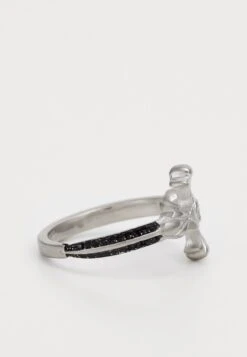 Guess REBEL KNIGHT - Ring - Silver-coloured -Stock X de81ac2b76d448a6a0e1101c3bd90607