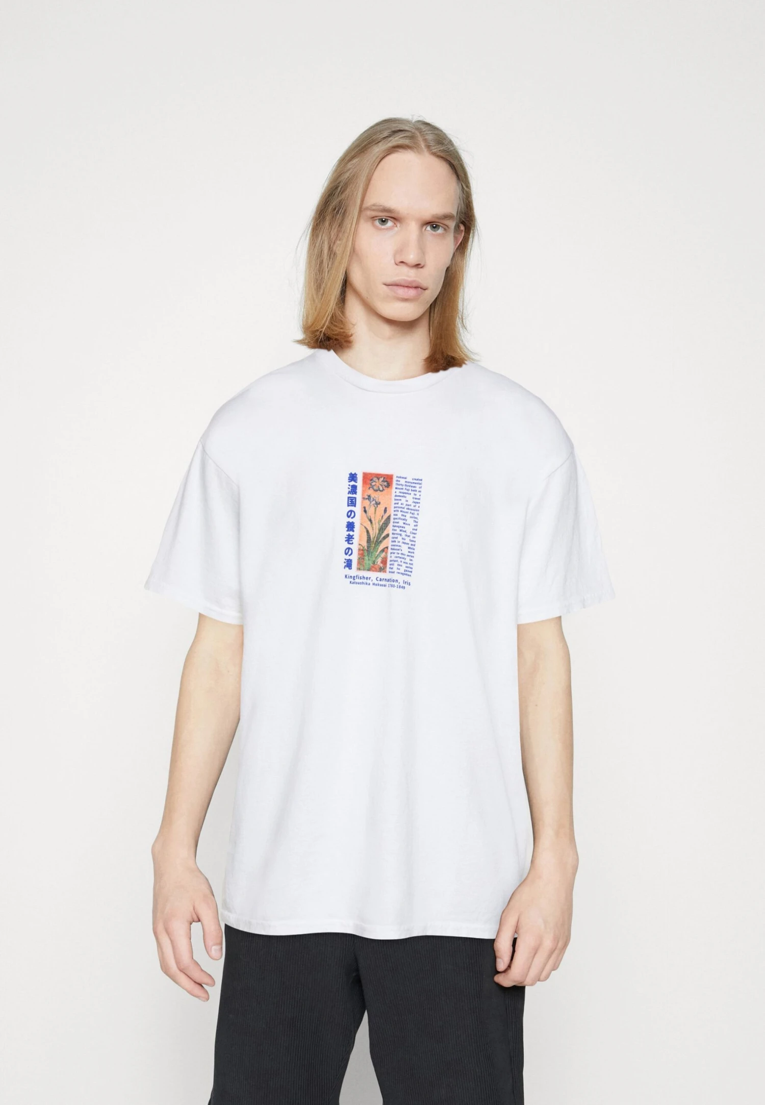 BDG Urban Outfitters Hokusai Palm - Print T-Shirt - White 3 BDG Urban Outfitters Hokusai Palm - Print T-Shirt - White