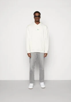 Reebok Classic Hoodie Unisex - Hoodie - Chalk -Stock X df9a5405351046cfb7e4865e7841bb62