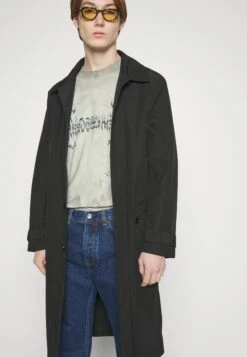 Han Kjøbenhavn Print T-Shirt - Off White -Stock X dfac07fb01a94950af83bfecaad7d0a4