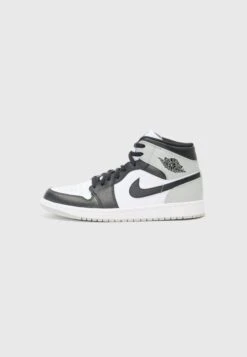 AIR JORDAN 1 MID - High-top Trainers - Sail/midnight Green/pure Platinum-coloured/redstone -Stock X dfbc8cd7a1074d8fa5d4e83c984c4255