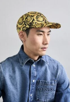 Versace BASEBALL ART GORDOLA BAROCO - Cap - Black/gold -Stock X e0152ceccbd3471686e95f3b5bf614c1