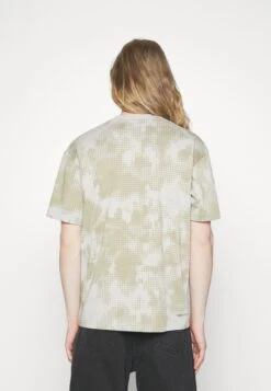 Nike Sportswear Print T-Shirt - Neutral Olive/Black -Stock X e0457732f148404380a0baadb69f7910