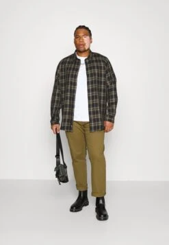 Only & Sons Onsari- Shirt - Dark Navy 9 Only & Sons Onsari- Shirt - Dark Navy -Stock X e06a7ade69d24105b2b4c266f632dff9