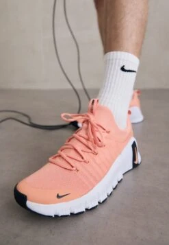 Nike Performance FREE METCON 6 - Training Shoe - Cave Stone/sundial/bone/sail -Stock X e06bfa224e7f45618e5b968f0e09a83f 1