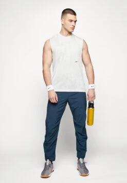 Nike Performance Tank - Top - White/Black 13 Nike Performance Tank - Top - White/Black -Stock X e11403fd5c714763b678bad7efdd1883