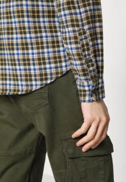 Blend Shirt - Rosin -Stock X e12af3705dbf45fd95f172fee39664fd