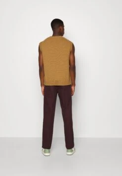 ARKET Top - Camel -Stock X e15af1f7a08c479ca3fa537d1a529ae0