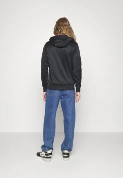 Nike Sportswear M Nsw Repeat Sw Pk Fz- Training Jacket - Black/Volt -Stock X e24245a98bc344c49a194a1b58867993