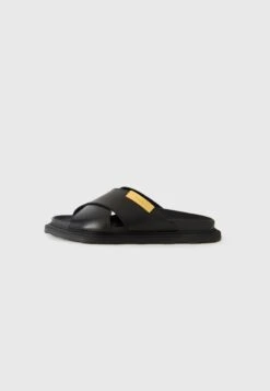 MOSCHINO Mules - Nero