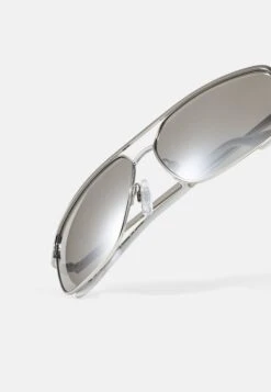 Pier One Unisex - Sunglasses - Silver-Coloured, Black -Stock X e2e667893a6348519937490659beba93