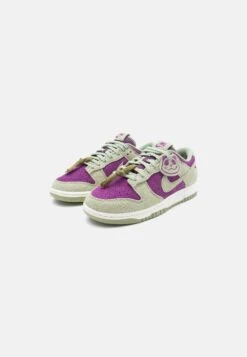 Nike Sportswear DUNK RETRO SE 2 - Trainers - Viotech/veneer-pale Ivory -Stock X e2efdaaab19c4617a58b7e888763540a