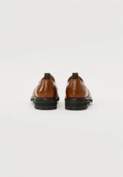 VANDA - Smart Lace-ups - Cognac -Stock X e31abc48c67847a1bbebb674a1bbd5b8