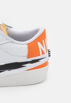 Nike Sportswear Blazer Low 77 Jumbo- Trainers - White/Black/Summit White/Magma Orange -Stock X e3321c47067849319eca84f77872c303