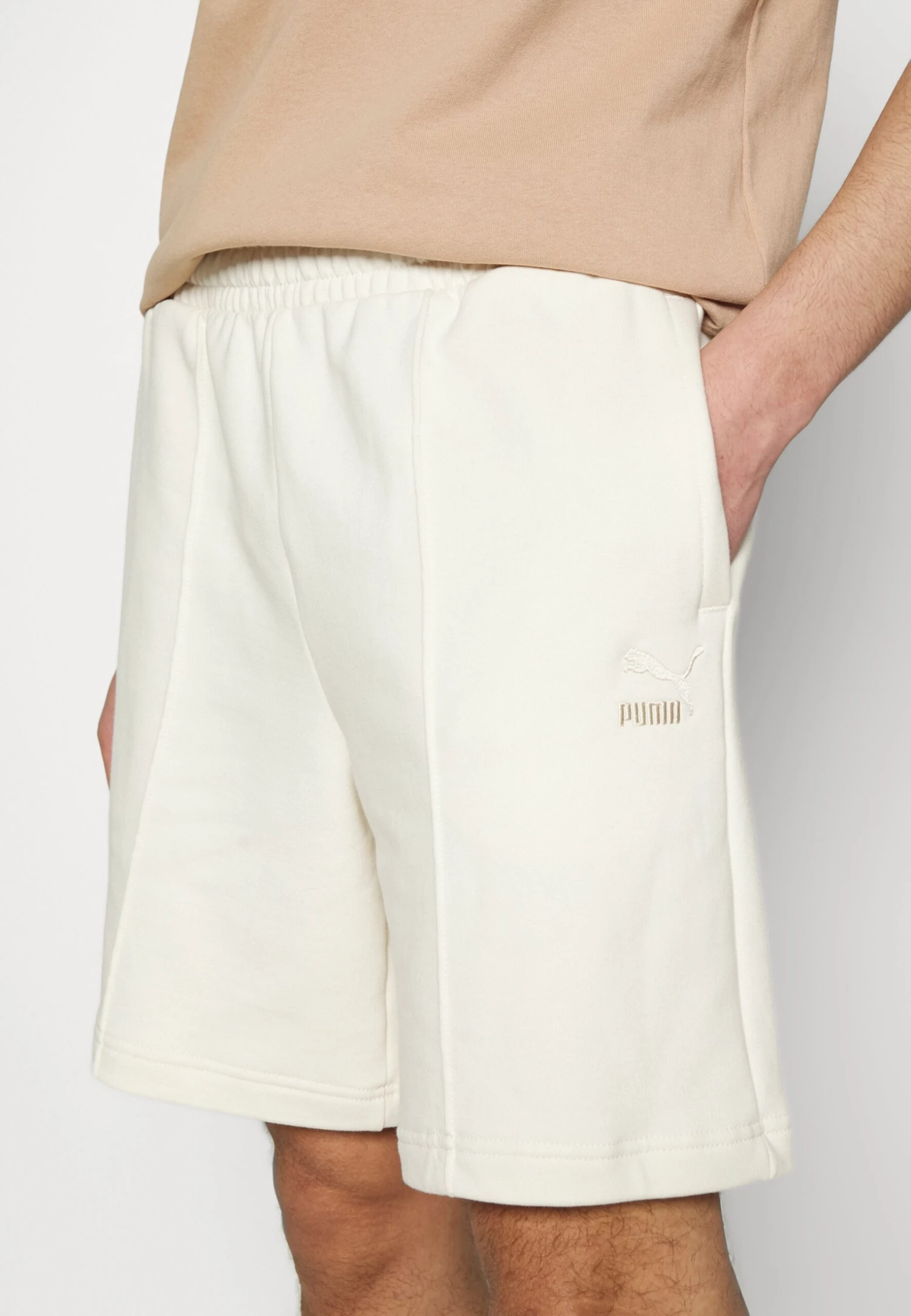 Puma Classics Pintuck- Shorts - Sand 10 Puma Classics Pintuck- Shorts - Sand - Image 8