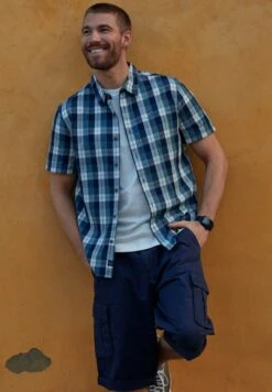 Judd Short Sleeve Check- Shirt - Dusty Blue -Stock X e3bd8c66faf446048dab1c063a5cb7c7