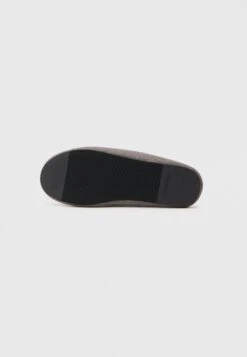 Calvin Klein Slippers - Granite Gray/black -Stock X e3d5130fc95245e0b72878b8c4a3bc9a