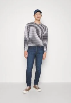 Lee Austin - Straight Leg Jeans - Hero -Stock X e5481cd4f6a24fada232b529c5af0c94