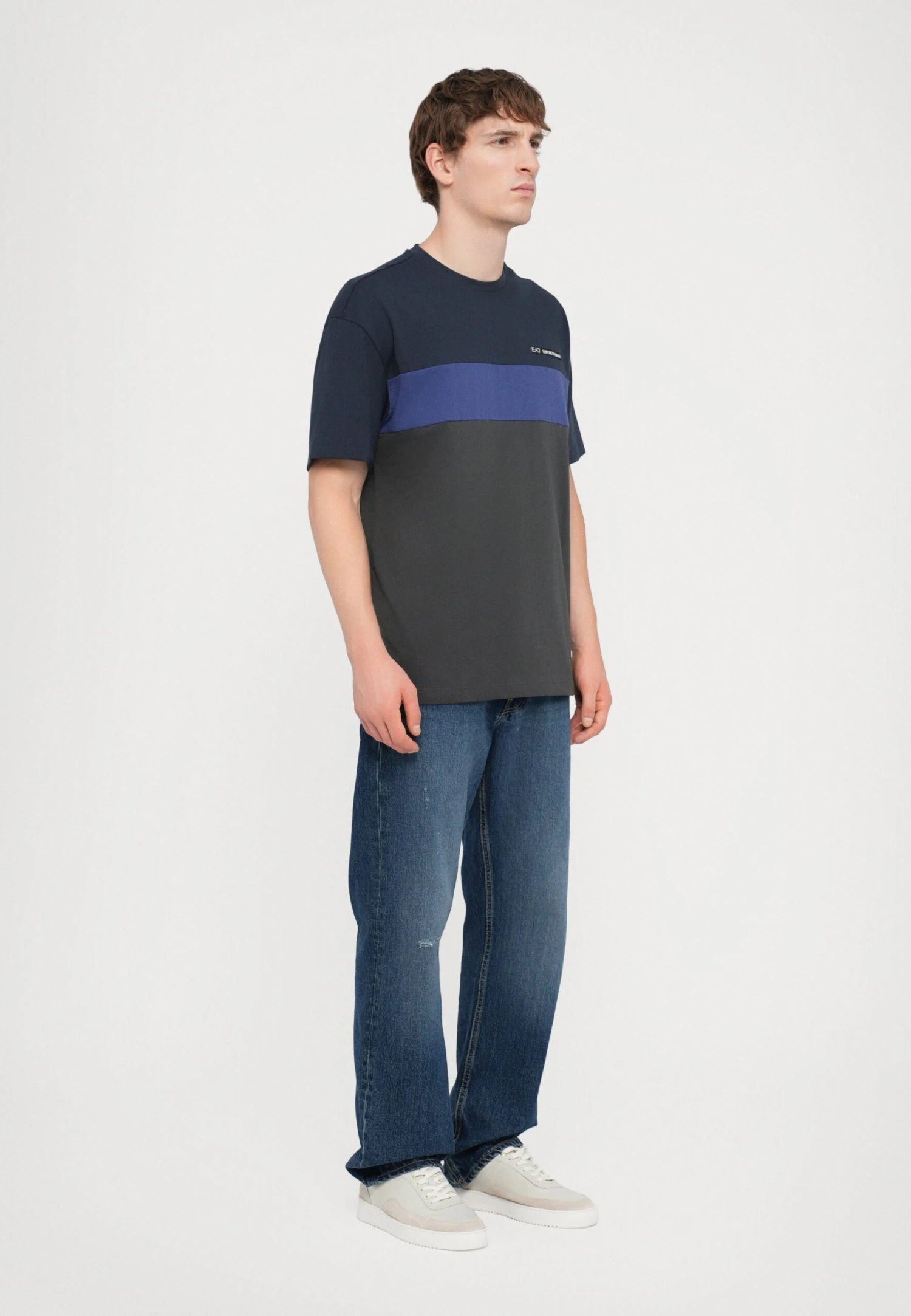 EA7 Emporio Armani TRAIN ATHLETIC TEE - Print T-shirt - Armani Blue 6 EA7 Emporio Armani TRAIN ATHLETIC TEE - Print T-shirt - Armani Blue - Image 4