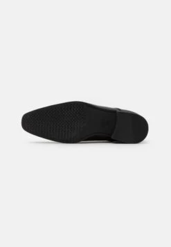 Geox Uomo High Life - Smart Lace-Ups - Black -Stock X e5f5aa0b5f4d4b1eb954731f919c0610