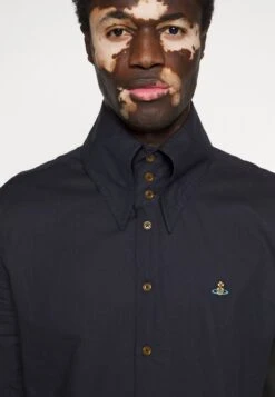 Vivienne Westwood Big Collar - Shirt - Black -Stock X e671b3bb418c42458ced1975db095c1d