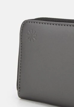 Rains Wallet Mini Unisex - Wallet - Metallic Grey -Stock X e6d4aa8efe4a4615ab41399a55c9b657